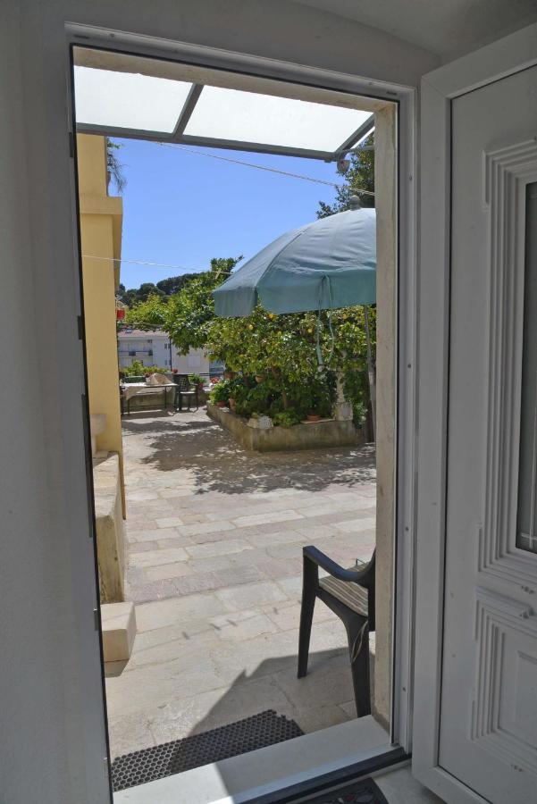 דוברובניק Guesthouse Manda מראה חיצוני תמונה